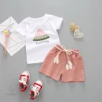 Vêtements printemps-été pour enfants stylés