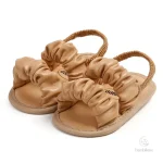 Mini Fashion - Sandales adaptées aux petites aventurières