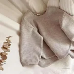 Vêtements confortables pour les saisons fraîches