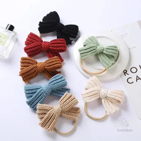 Bandeau tricoté automnal pour les petites filles