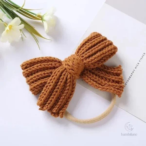 Bandeau tricoté, accessoire essentiel pour l'automne
