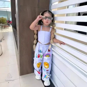 Mode enfant : ensemble débardeur et pantalon stylé