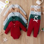 Robe bébé confortable en tissu doux
