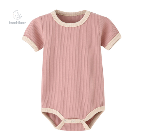 Grenouillère pratique pour les sorties de bébé