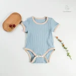 Vêtements pour enfants : grenouillère colorée à manches longues