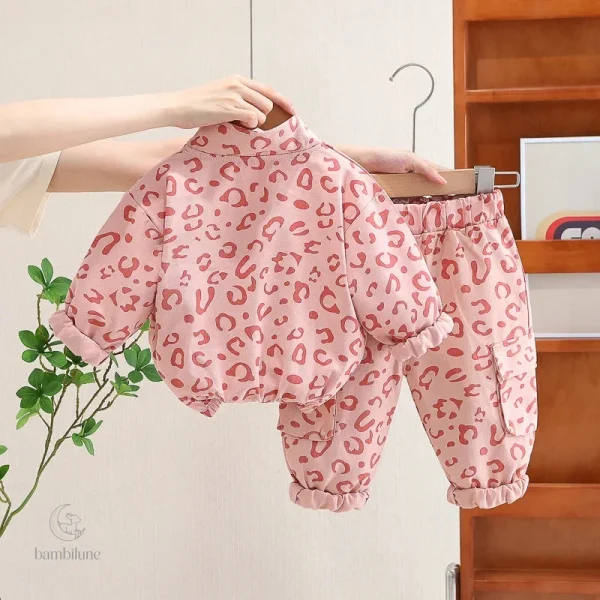Vêtements d'hiver enfants - robe léopard stylée