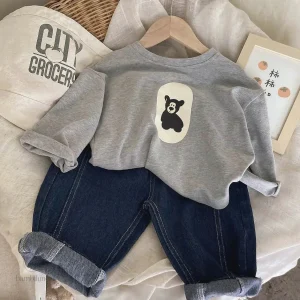 Vêtements d'automne pour enfants : mini pull ours