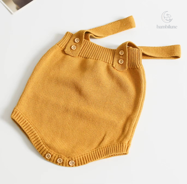 Tenue bébé - barboteuse en tricot doux