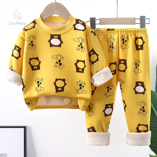 Pyjama polaire cartoon, incontournable pour l'automne-hiver