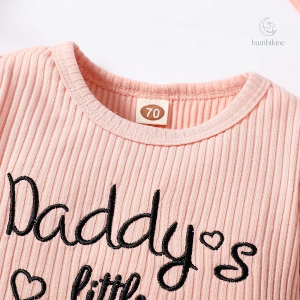 Vêtement enfant : barboteuse et pantalon tendance
