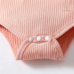 Tenue pour filles : barboteuse et pantalon assortis