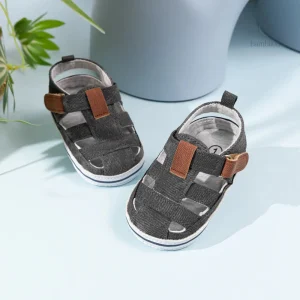 Confort et légèreté pour sandales enfants Mini Fashion