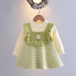 Vêtements d'hiver enfants : robe à manches longues