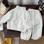 Vêtements de détente pour enfants en tissu léger