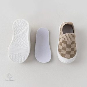 Motif en bloc, chaussure facile à chausser pour enfants