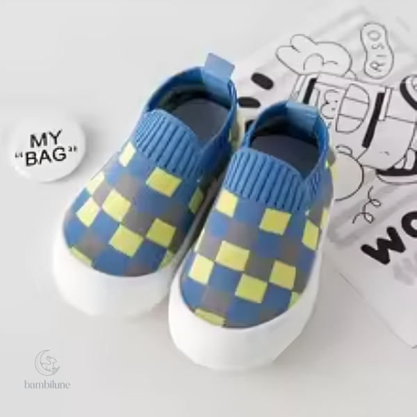 Chaussure enfant, souple et pratique pour l'été