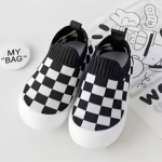 Style ludique, chaussure à enfiler pour les tout-petits