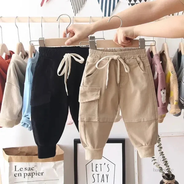 Pantalon cargo enfant pratique et stylé