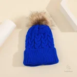Chapeau d'hiver avec pompon, parfait pour les sorties