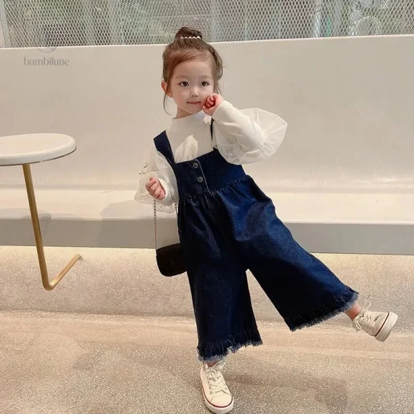 Vêtements pour enfants : salopette confortable et chic