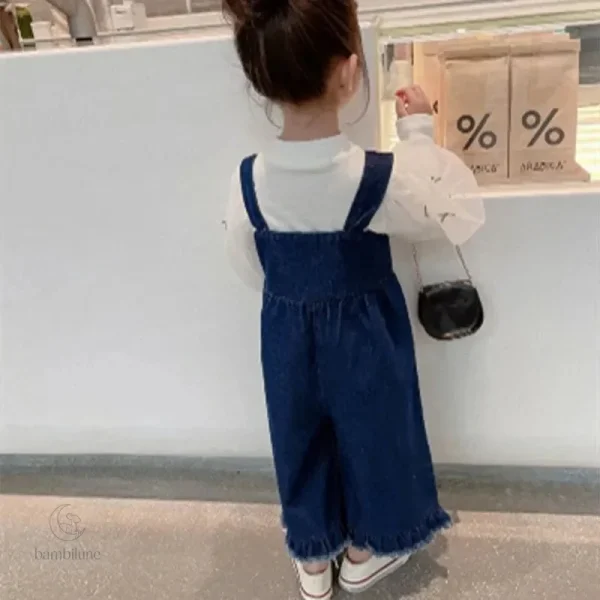 Mode enfant : salopette pratique et élégante