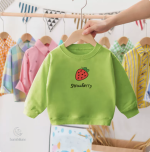 Look mignon avec motif de fraise