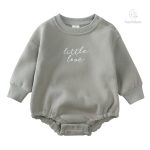 Style cosy pour les aventures d'hiver des enfants