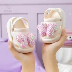 Sandales colorées pour un look tendance