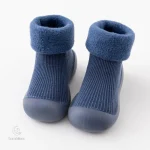 Chaussettes à semelle antidérapante pour petits aventuriers