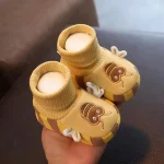 Semelles antidérapantes pour petits, idéales à la maison