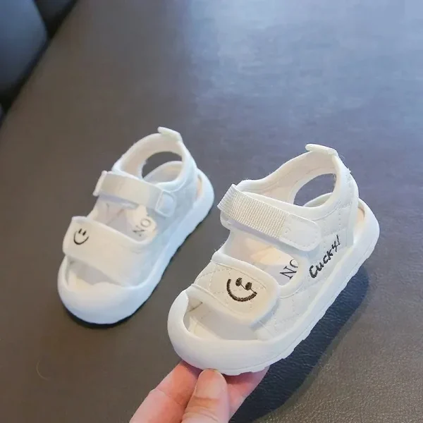 Sandales confortables, parfaites pour les activités estivales