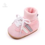 Chaussures pour enfants avec semelles pour un meilleur maintien