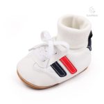 Semelles conçues pour le confort des chaussures des tout-petits