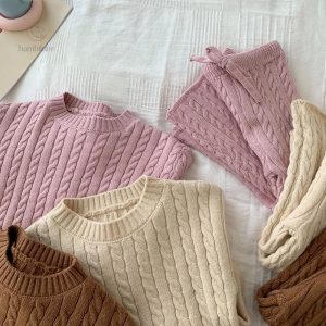 Pull en tricot coloré pour enfant