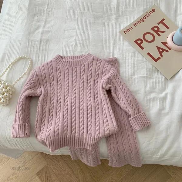 Vêtements pour enfants - Pull et pantalon stylés