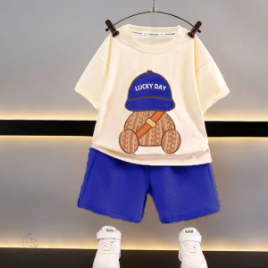 Style frais et tendance pour les petits fashionistas