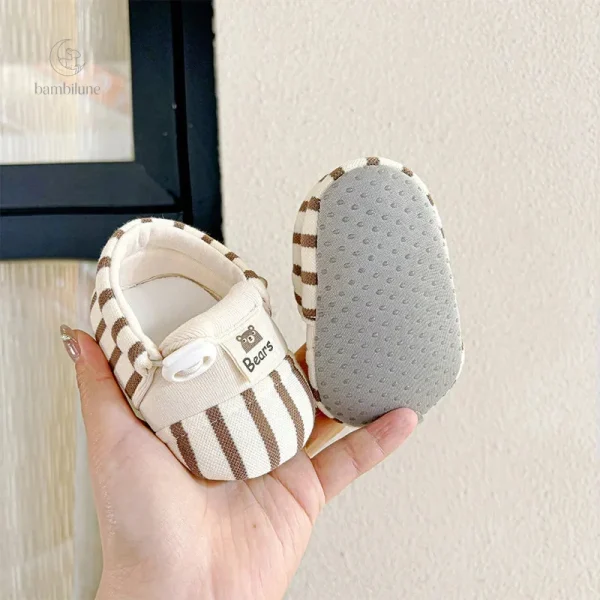 Mini chaussons sûrs pour le printemps