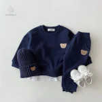 Mini survêtement ourson, idéal pour les tout-petits