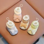 Mini chaussures pour bébé, design moderne et pratique