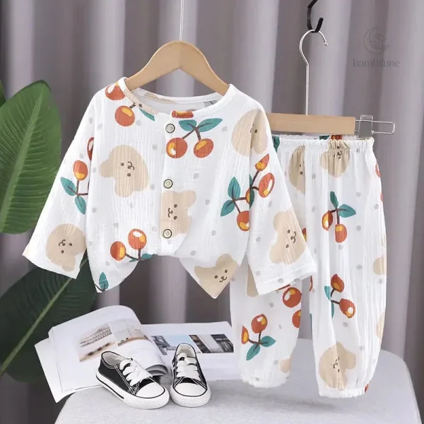 Collection de vêtements pour enfants en lin