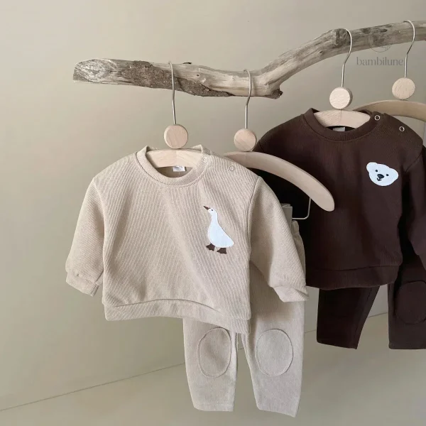 Mini Fashion : survêtement confortable pour l'hiver