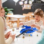 Mini jeu d'aéroport avec véhicules variés pour enfants
