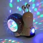 Escargot joyeux avec lumières attractives pour les petits