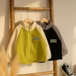 Cardigan en laine d'agneau pour enfants, confortable et isolant