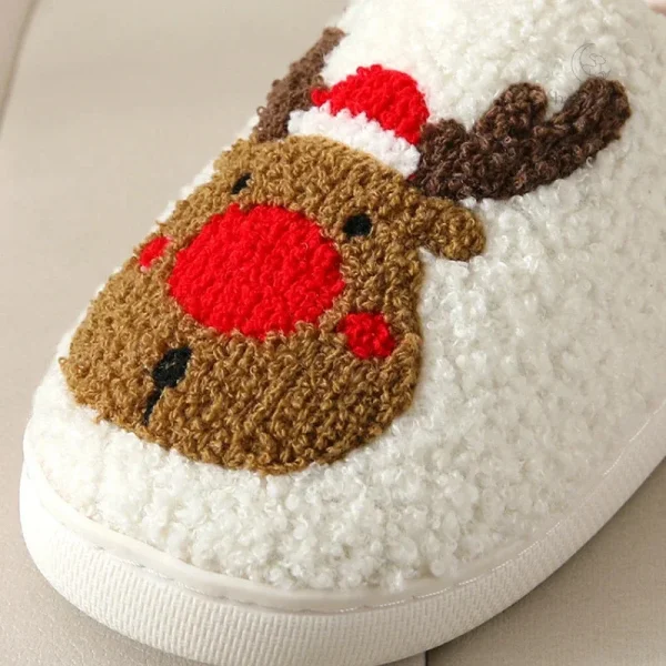 Chaussons doux et chauds pour l'hiver des enfants