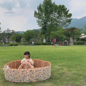 Jeu sûr pour l'éveil des bébés dans l'eau