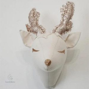 Peluche éducative PlayNest pour égayer la chambre