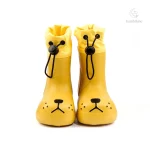 Vêtements d'automne pour enfants, bottes PuddlePaws en action