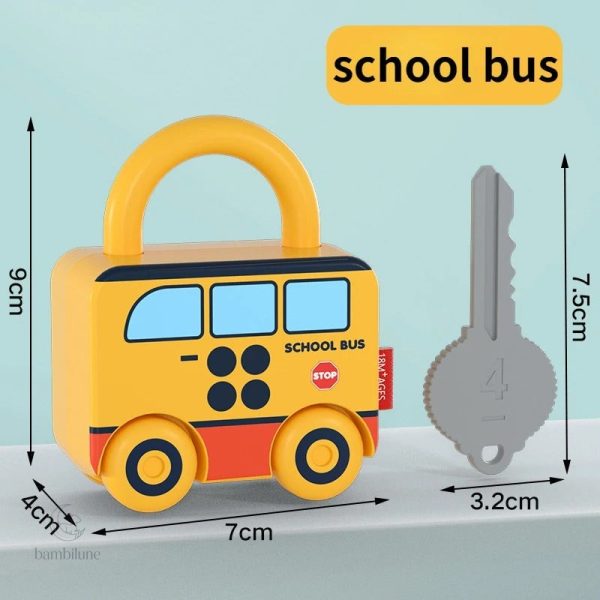 Jouets en bois pour explorer les formes et les couleurs