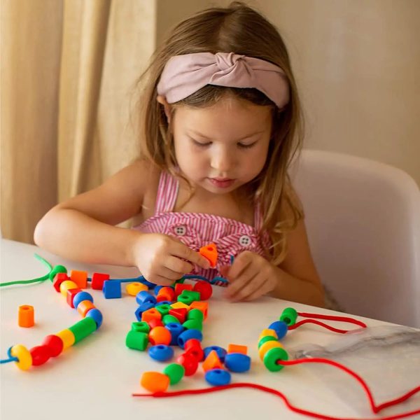 Lacet coloré pour éveiller la créativité des enfants